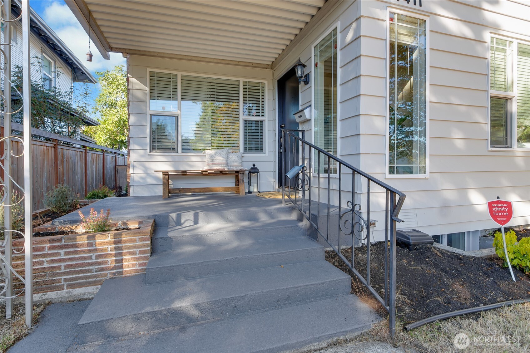 4411 N 8th Street Property Photo 3
