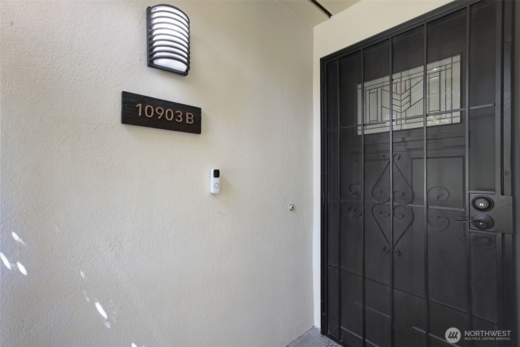 10903 Glen Acres Drive B Property Photo 5