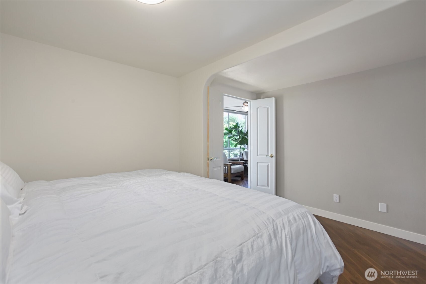 10903 Glen Acres Drive B Property Photo 19