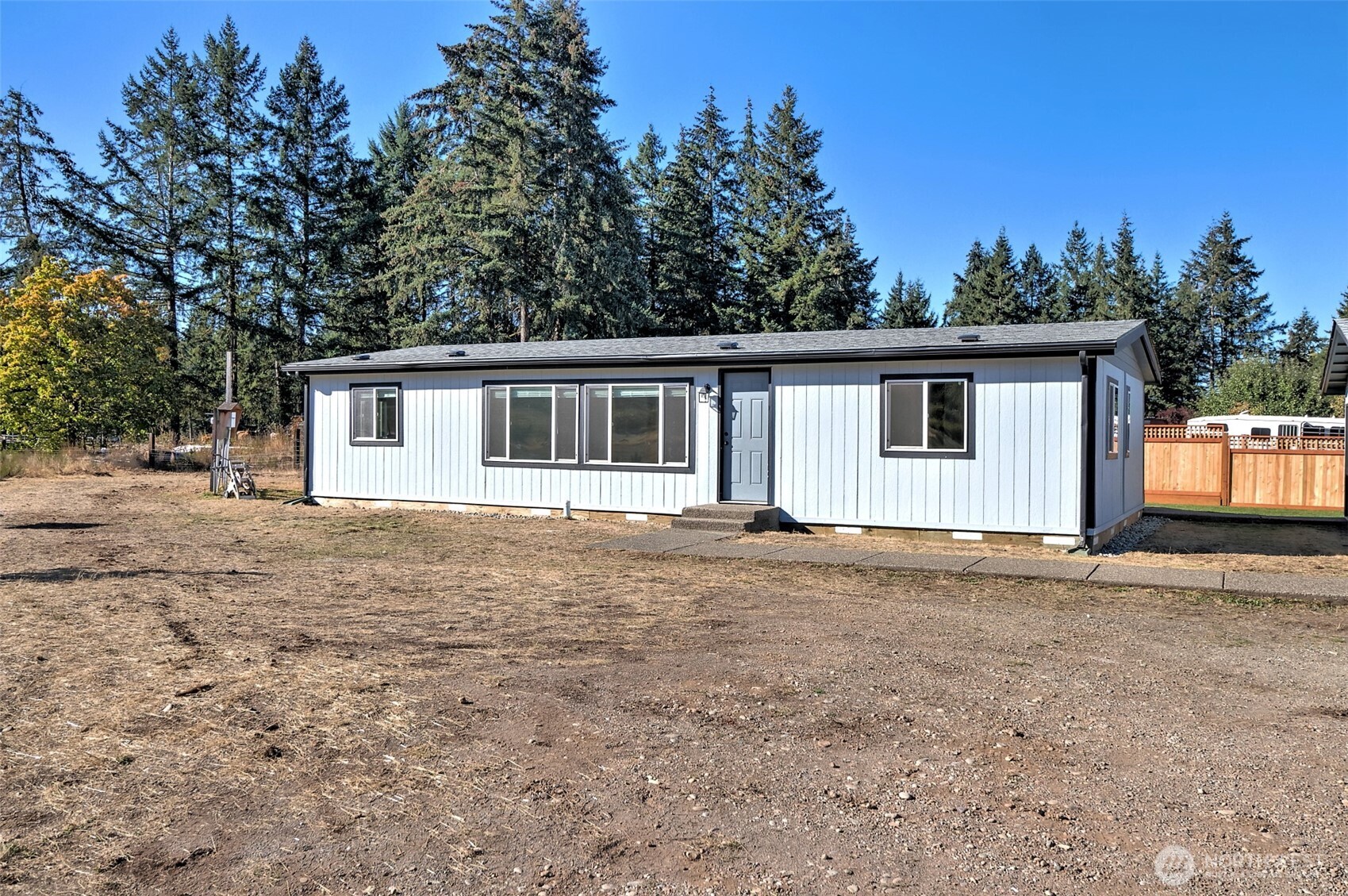 1882 E Johns Prairie Road Property Photo 4