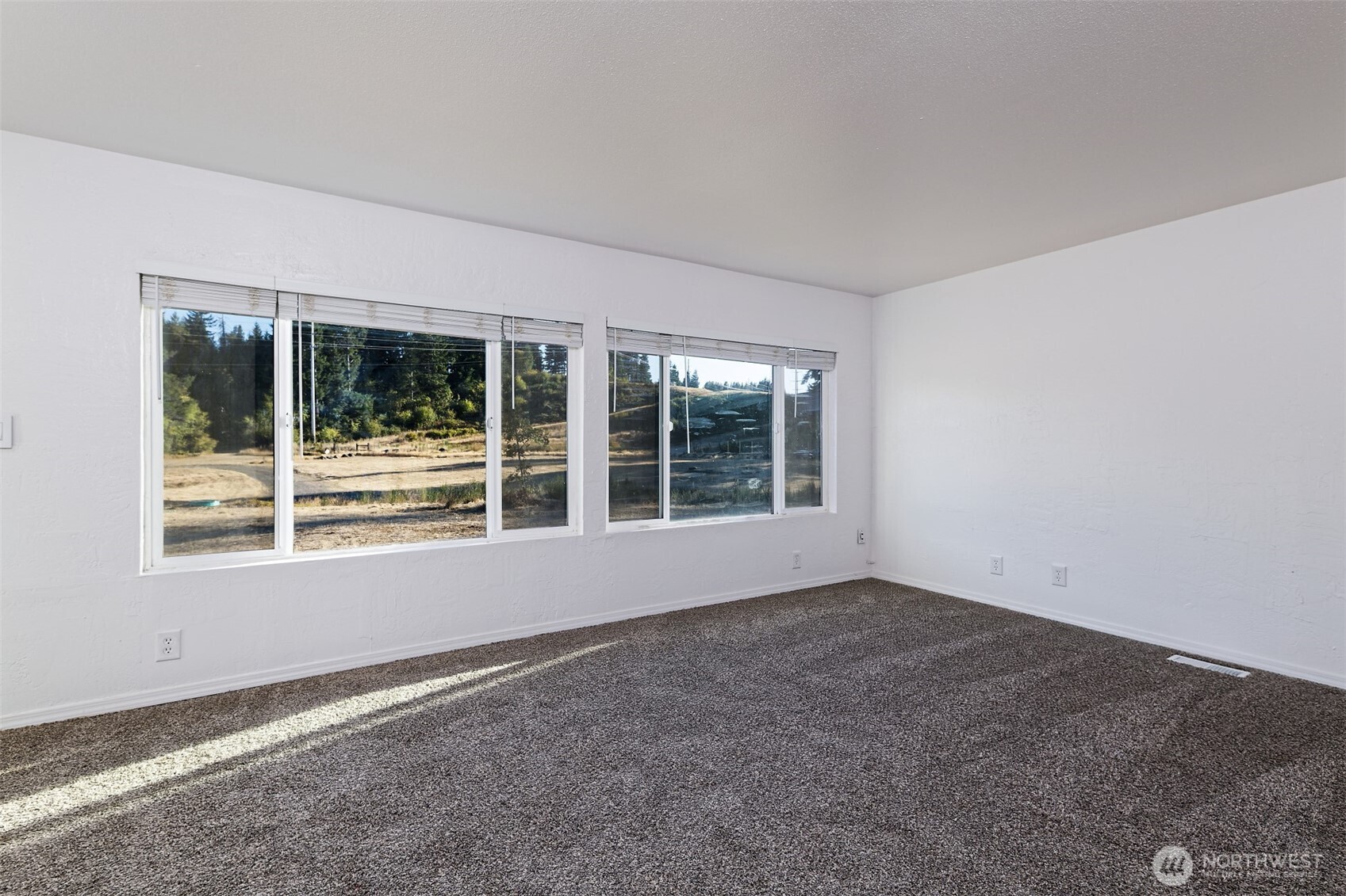 1882 E Johns Prairie Road Property Photo 8