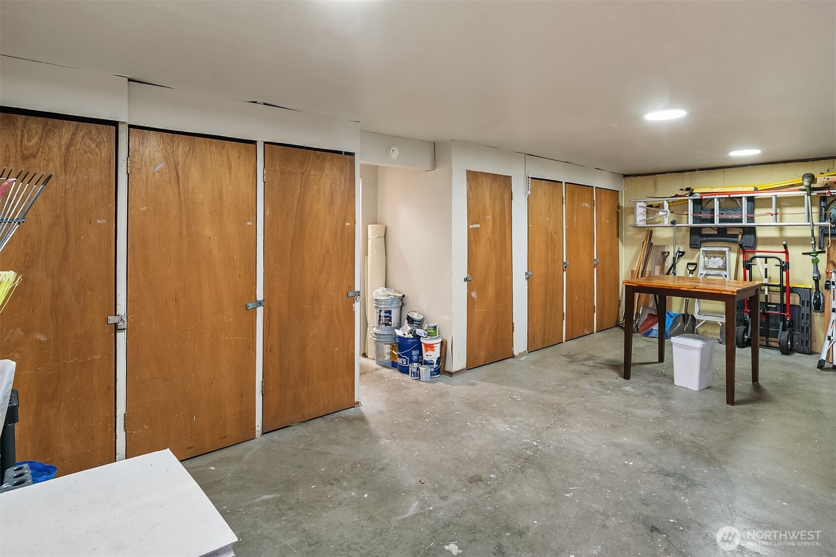 2239 Yale Avenue Property Photo 29