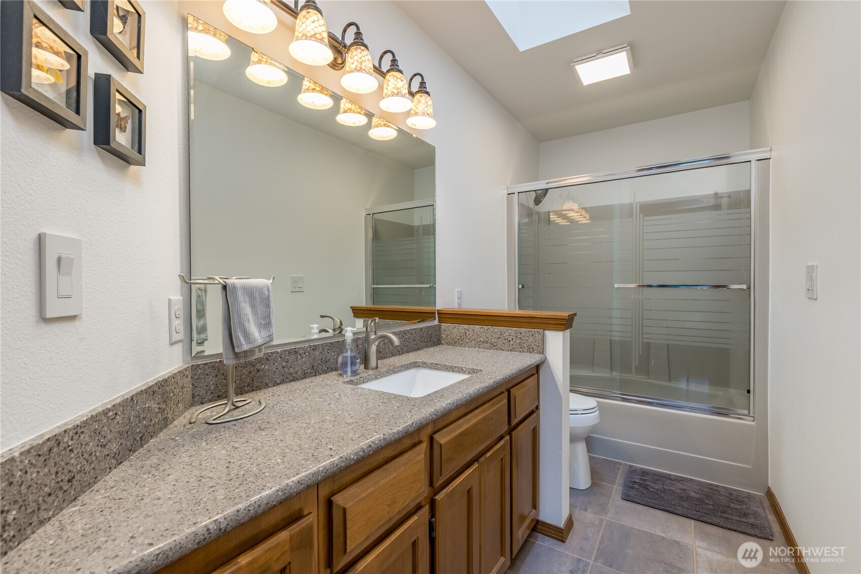 1202 Pike Street Property Photo 20