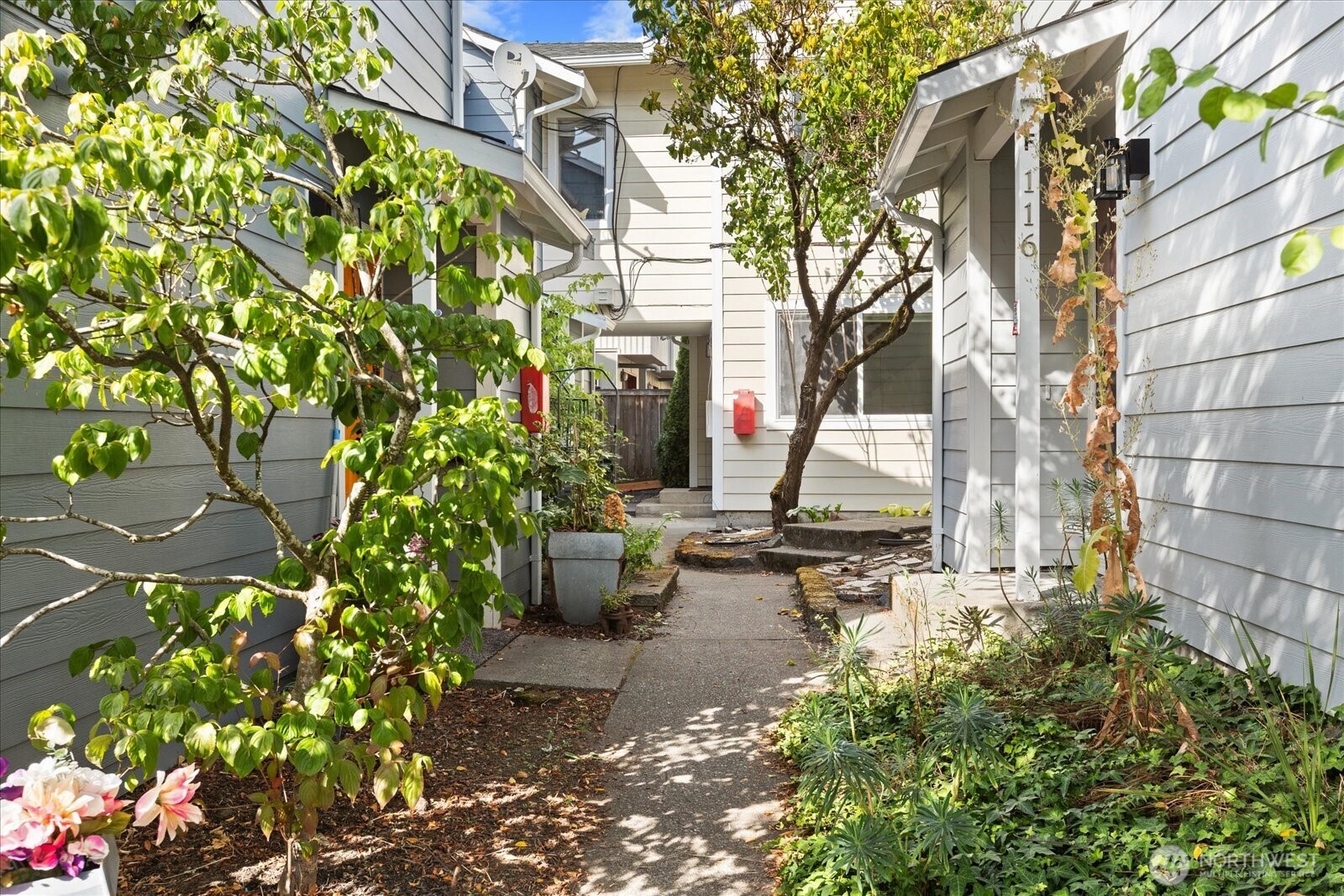 116 17th Avenue D Property Photo 1