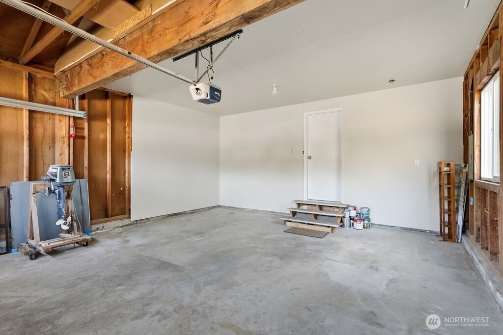 7914 206th Place Property Photo 22