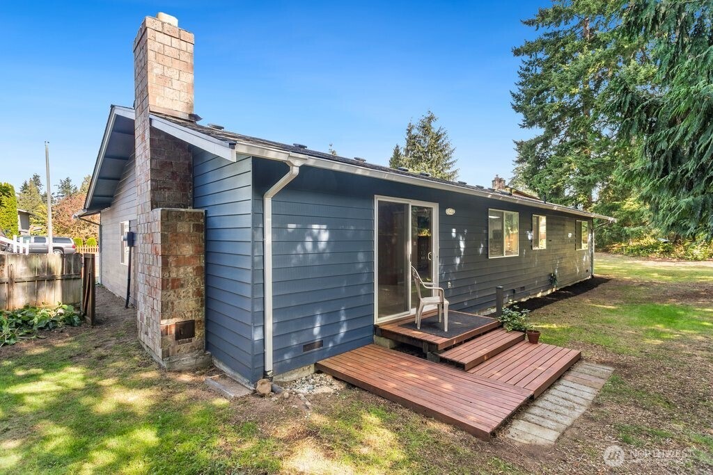 7914 206th Place Property Photo 24