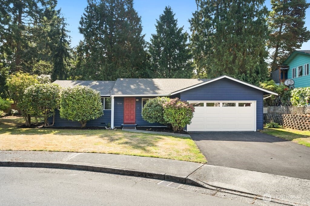 7914 206th Place Property Photo 26