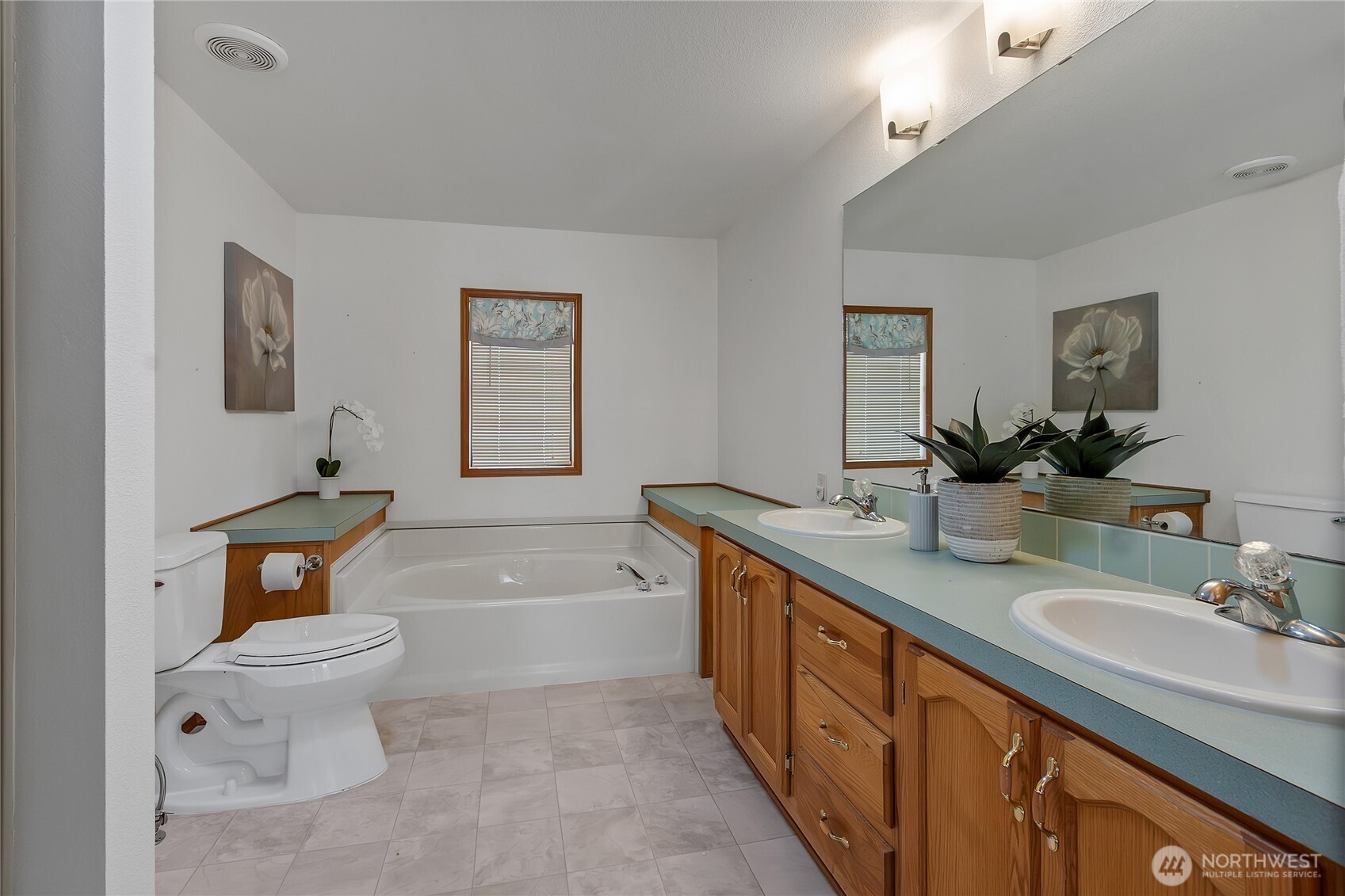 2508 Alonda Lane Property Photo 14