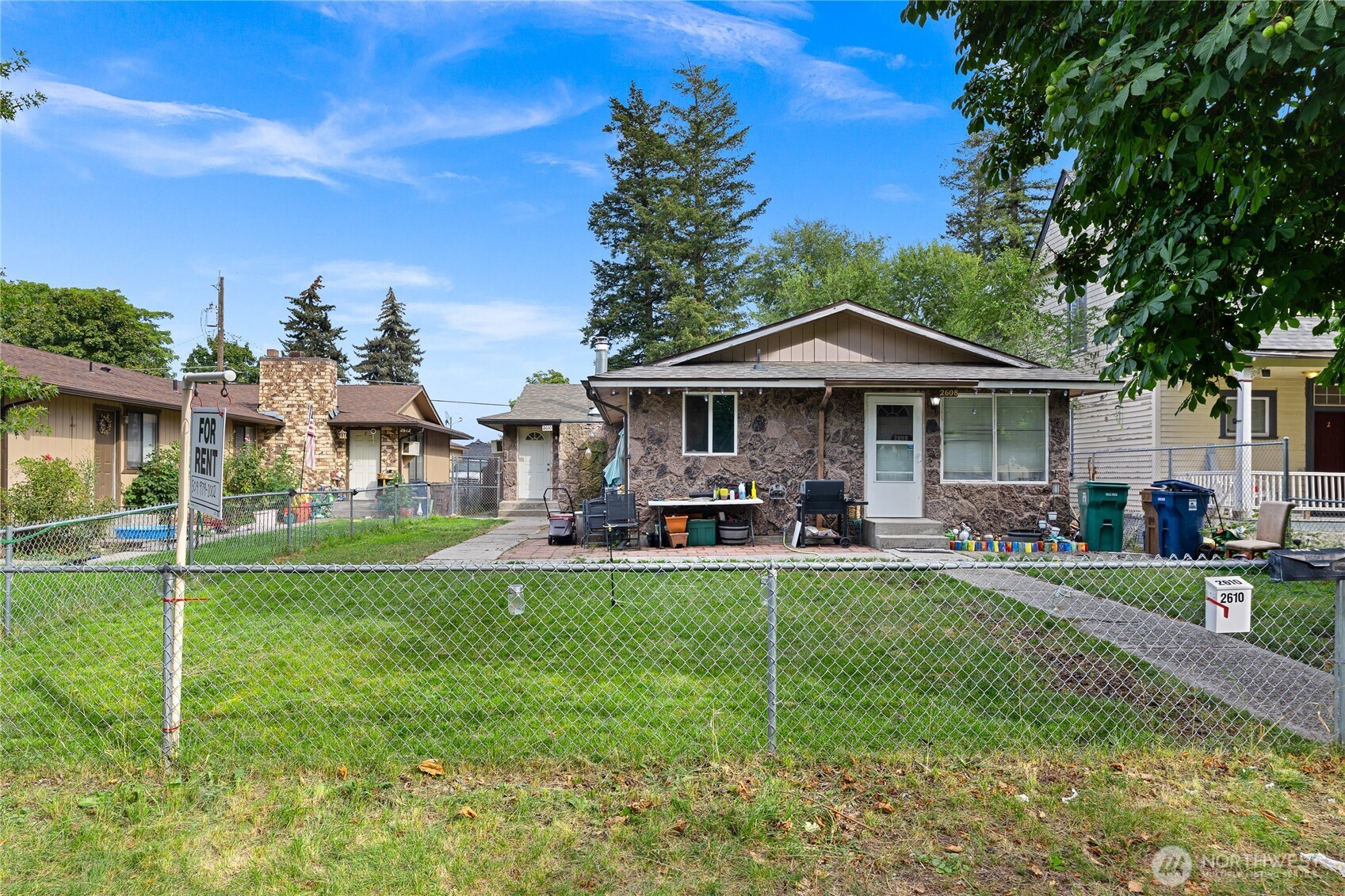 2608 N Madelia Street Property Photo 4