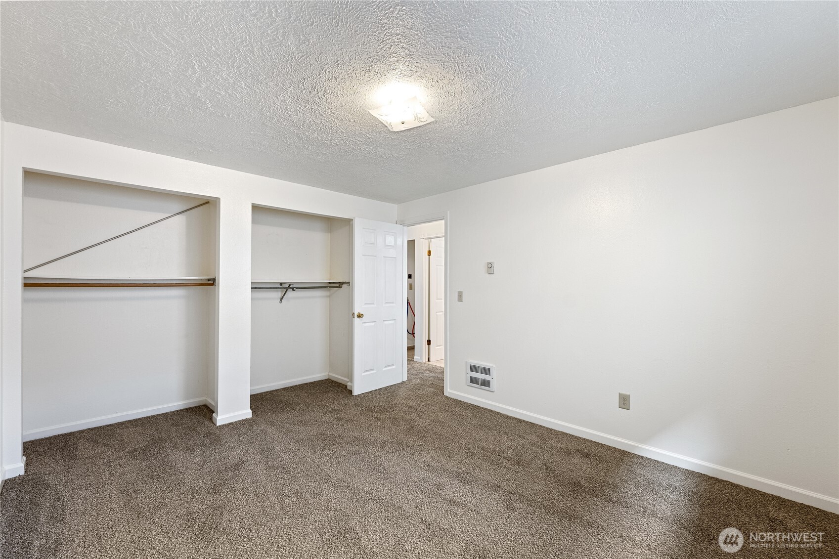 2608 N Madelia Street Property Photo 13