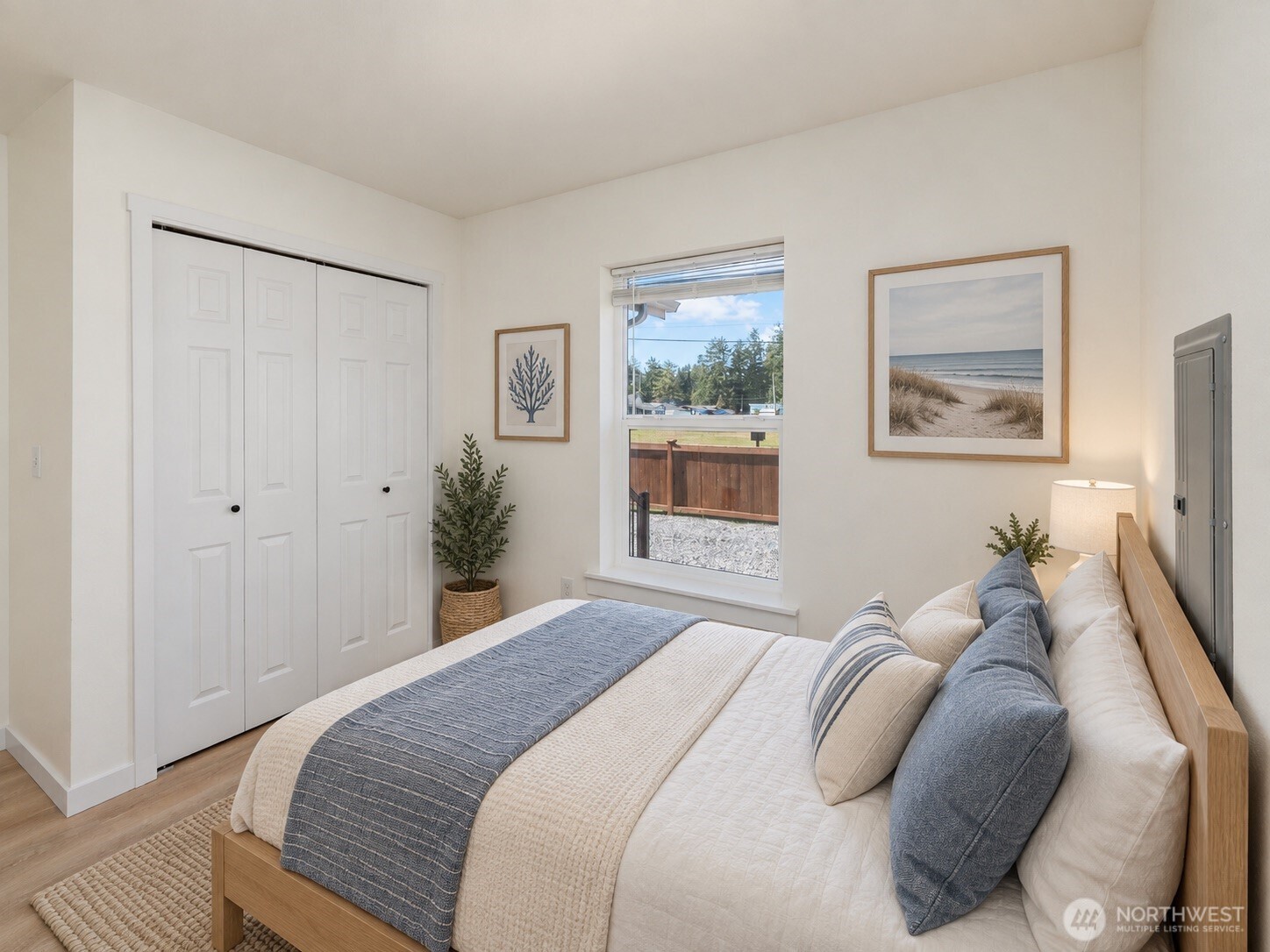 842 N Montesano Street Property Photo 7