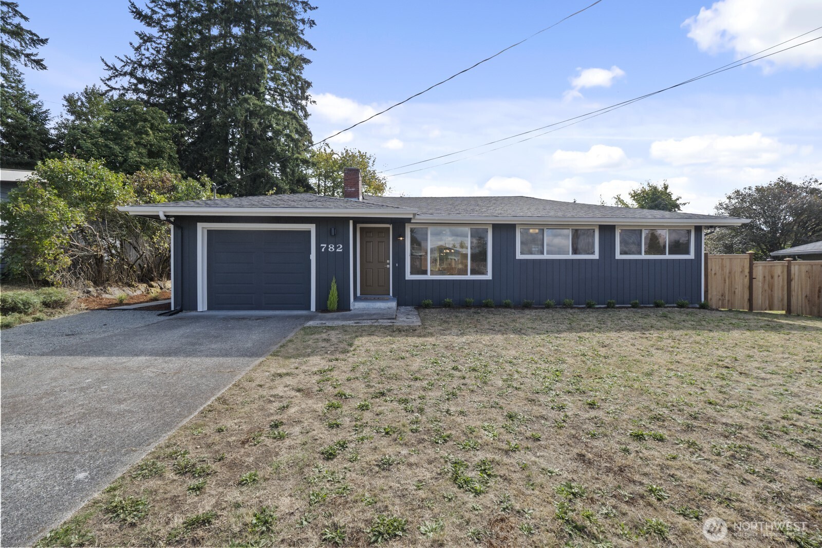 782 Lynnwood Avenue Property Photo 1