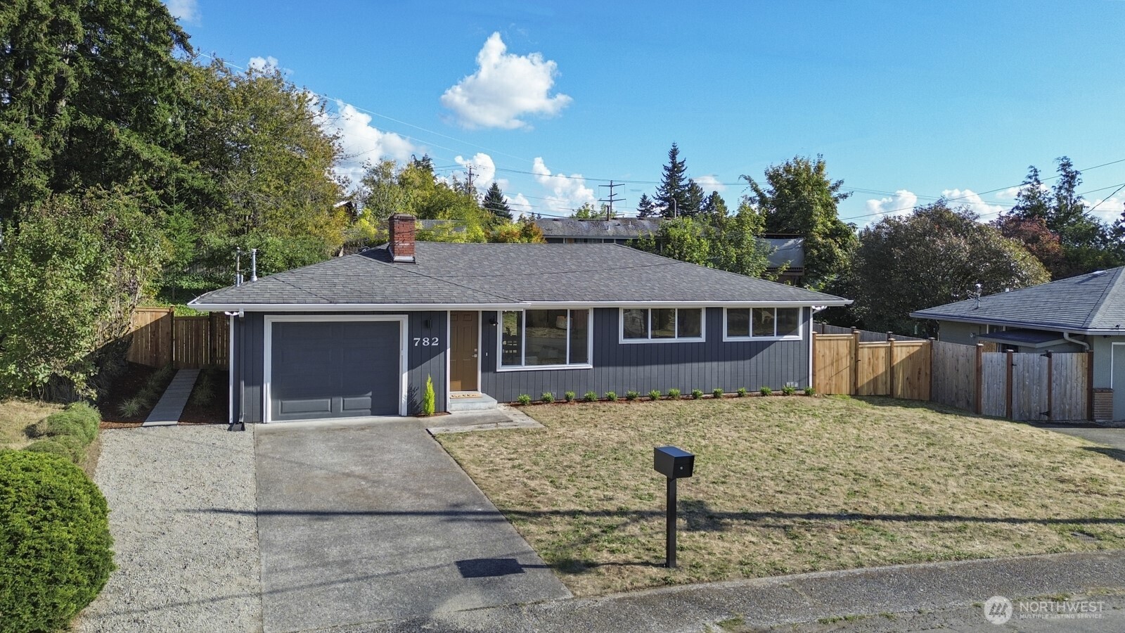 782 Lynnwood Avenue Property Photo 1