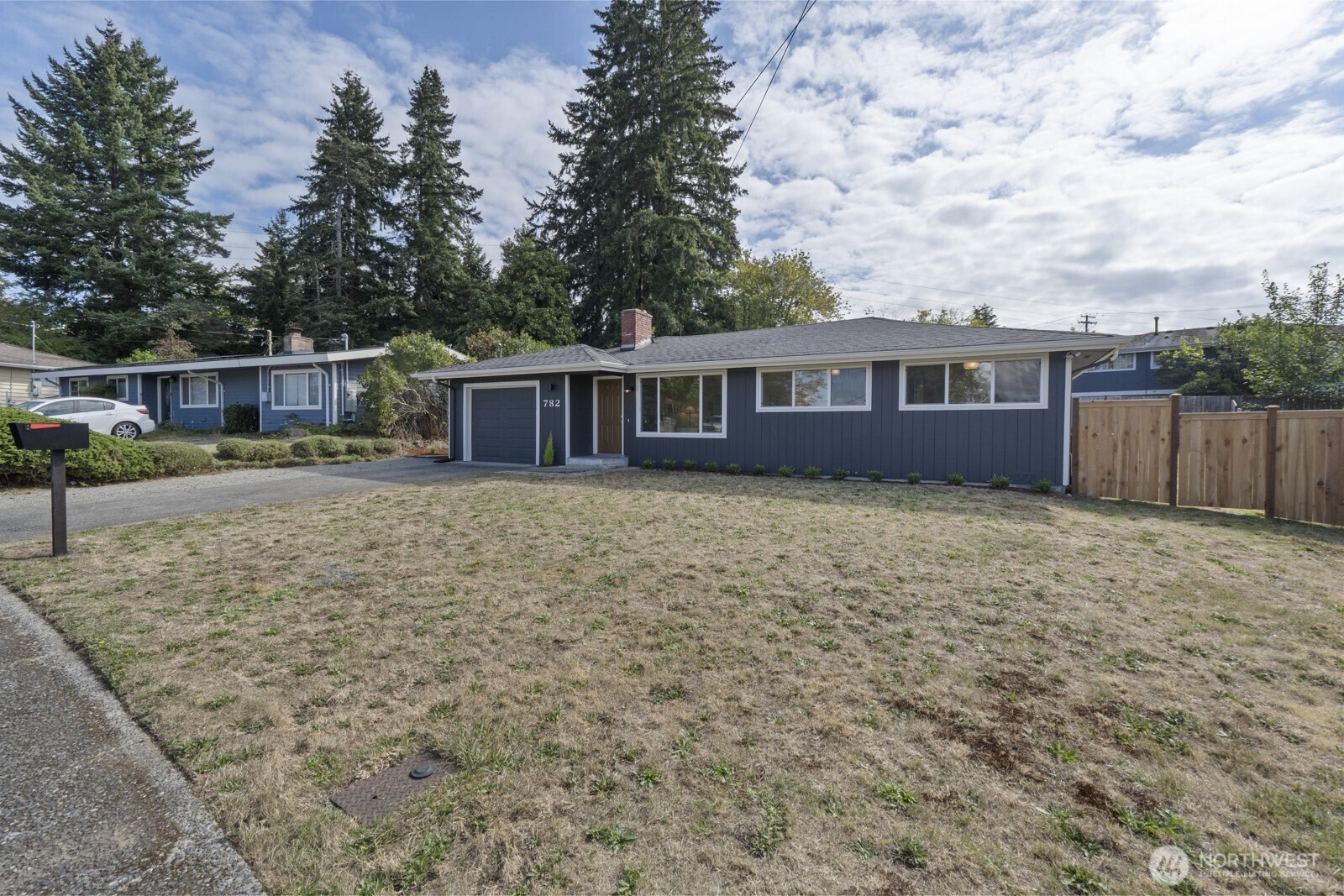 782 Lynnwood Avenue Property Photo 4