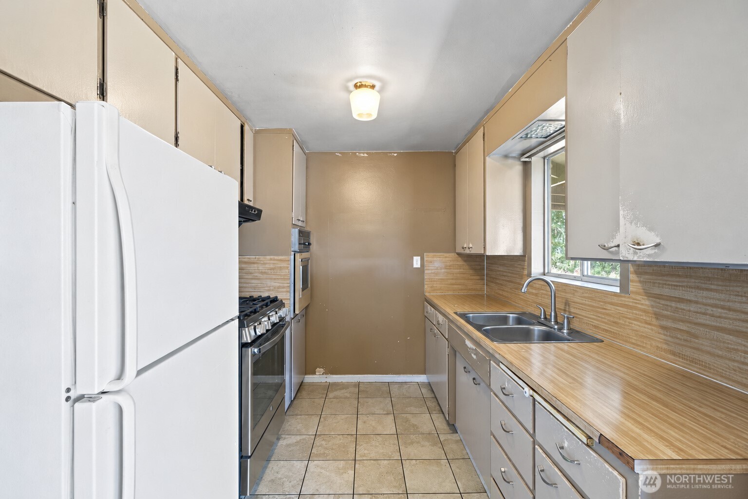 27054 124th Avenue Property Photo 8