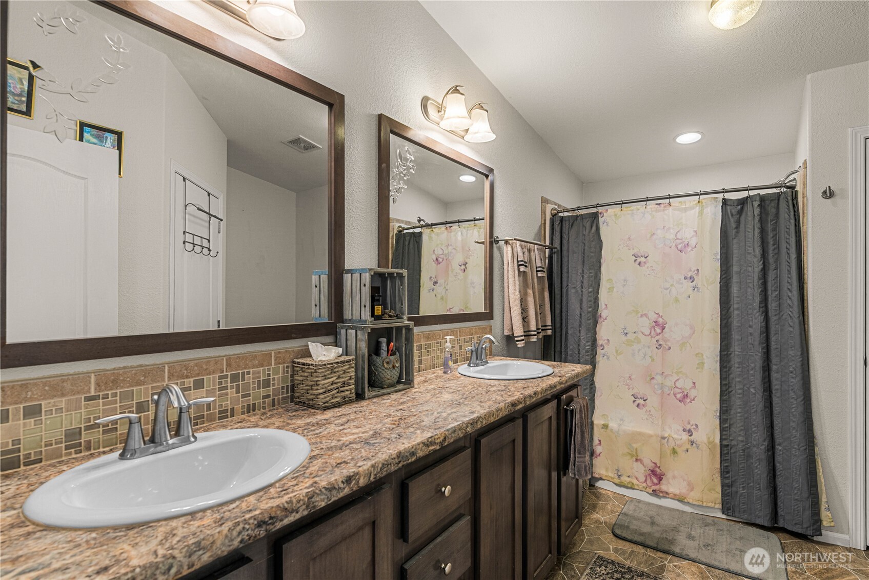 8795 Larson Road Property Photo 20