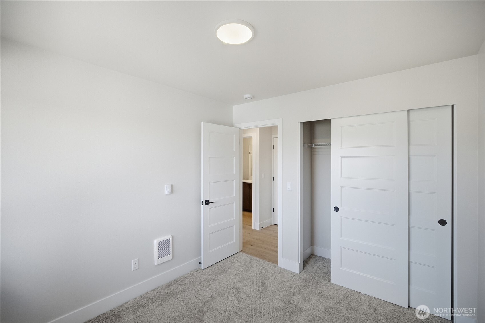 4415 N 14th Street B Property Photo 17