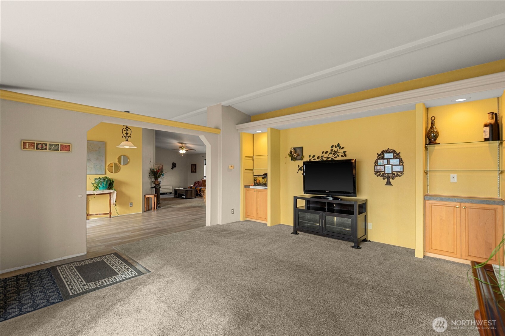 558 Morning View Avenue Property Photo 6