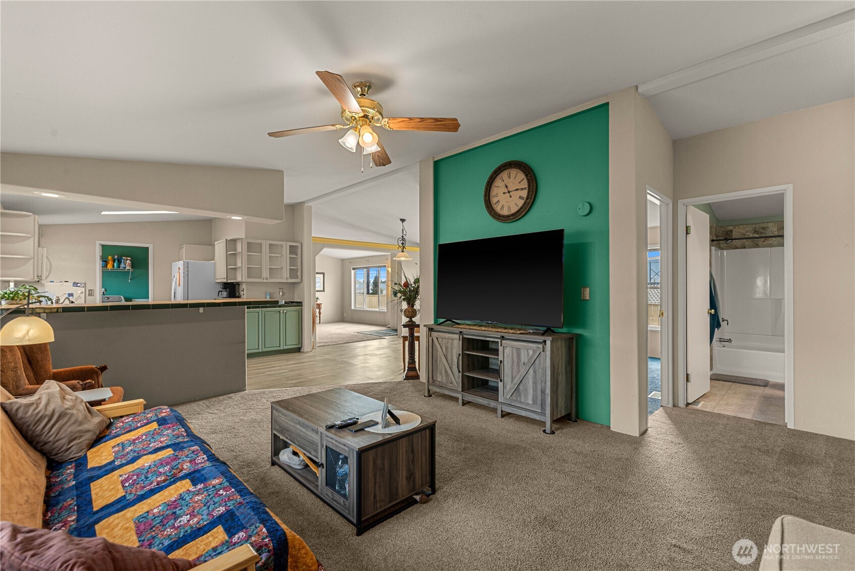 558 Morning View Avenue Property Photo 13
