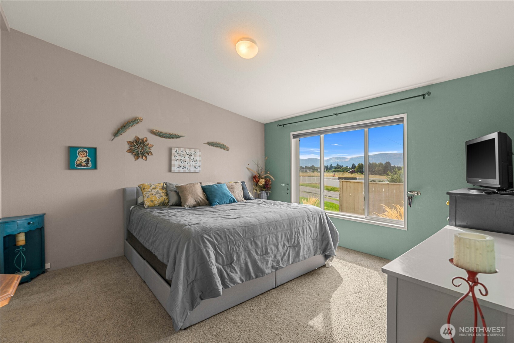 558 Morning View Avenue Property Photo 18