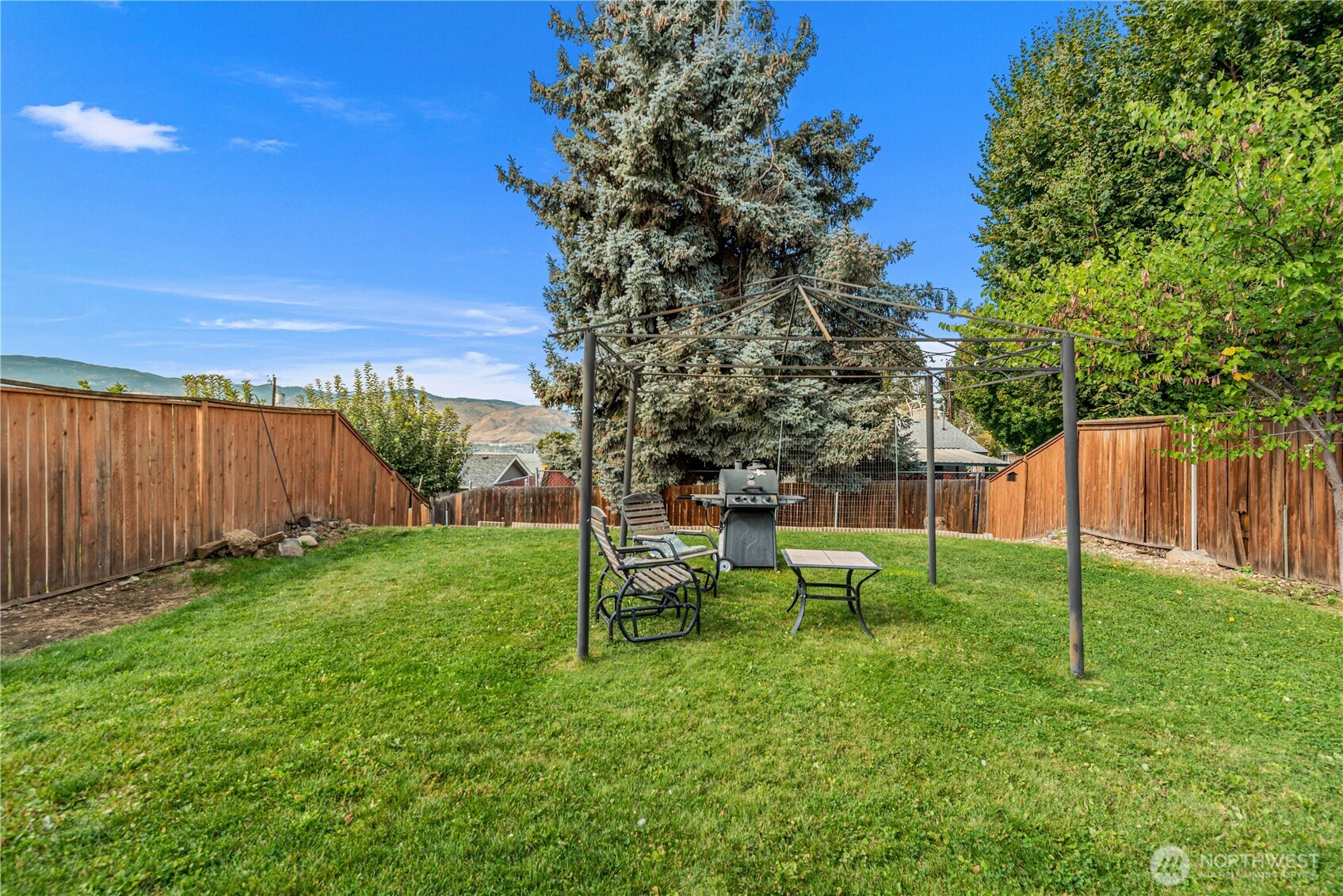 558 Morning View Avenue Property Photo 31