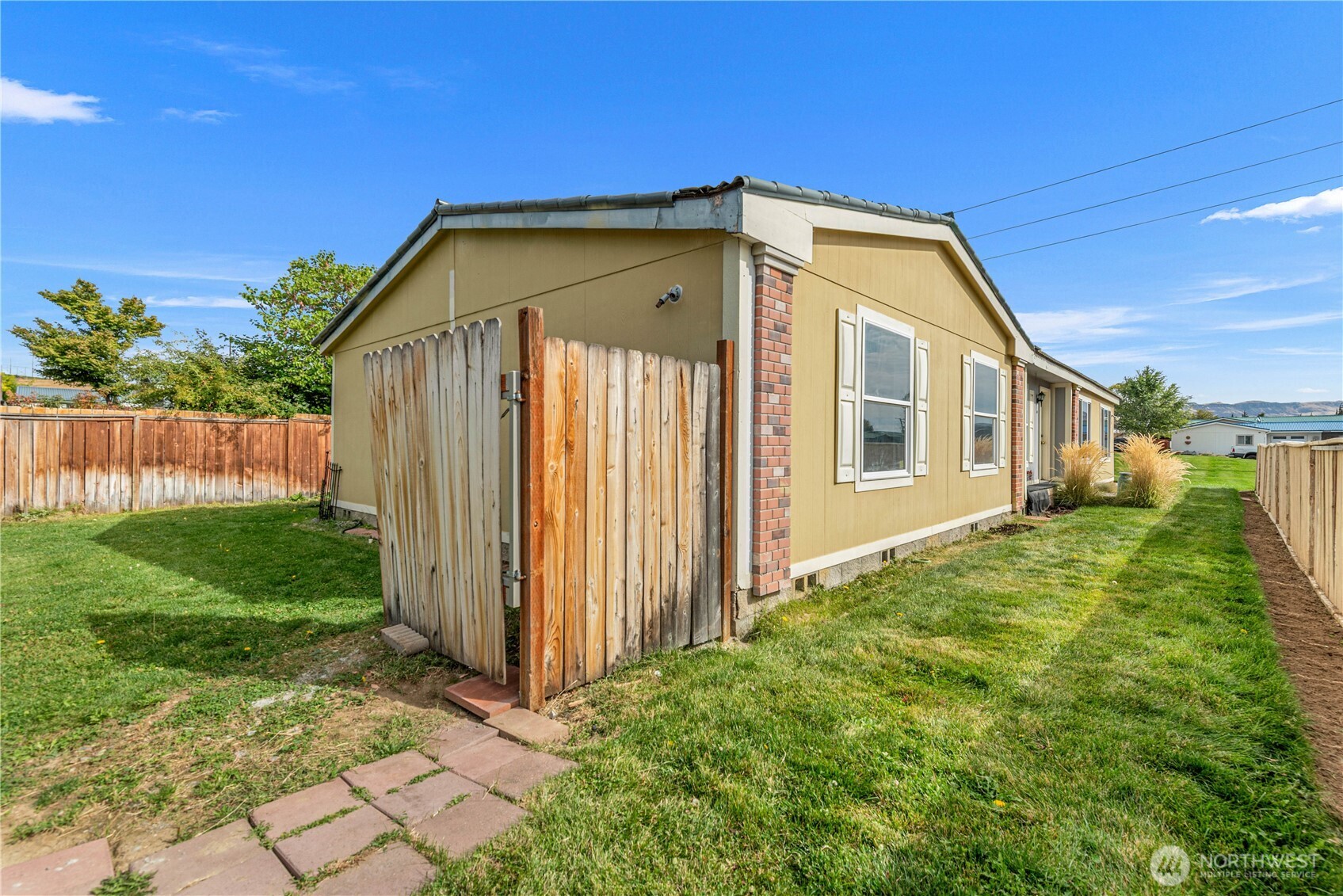 558 Morning View Avenue Property Photo 32