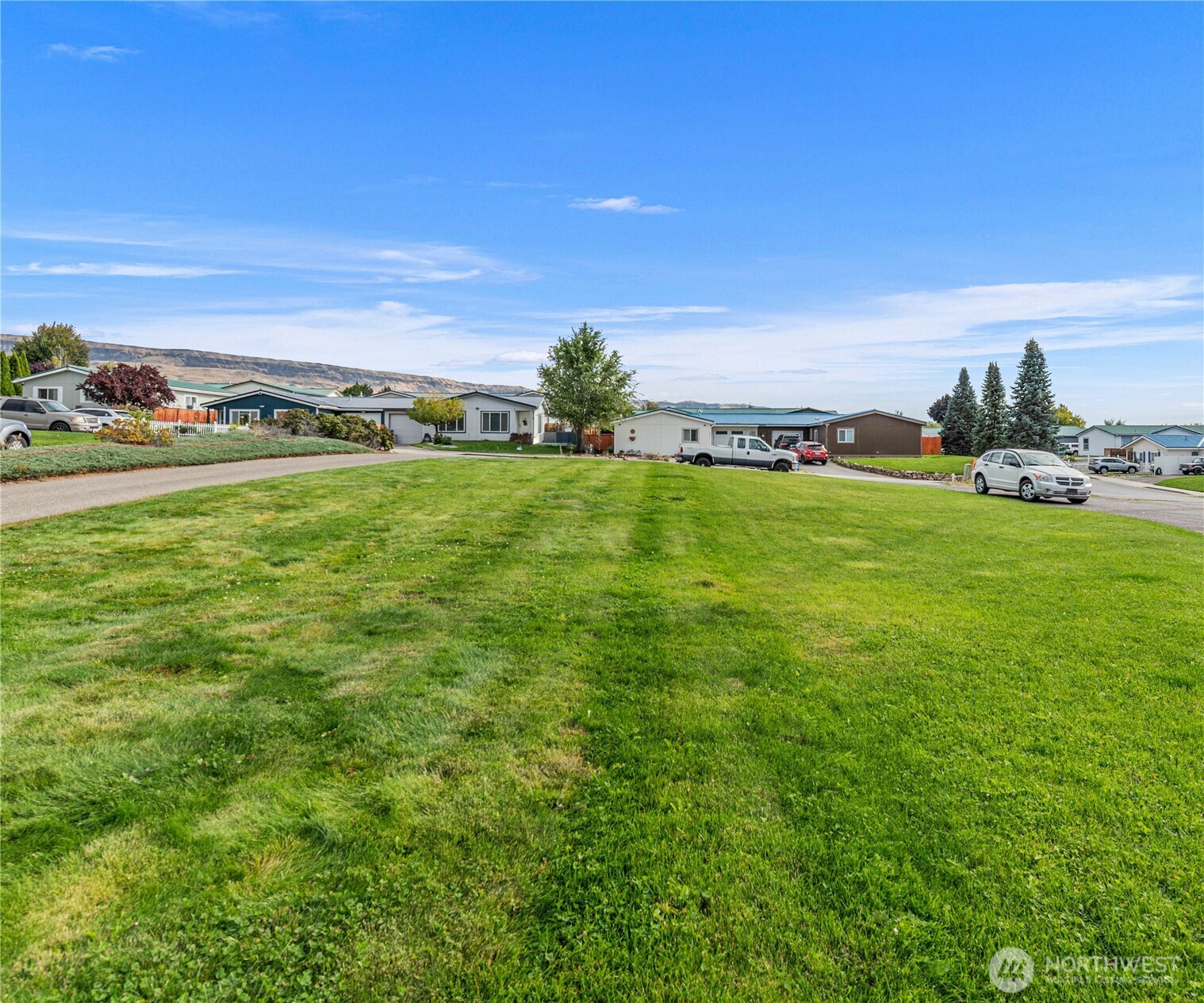 558 Morning View Avenue Property Photo 36