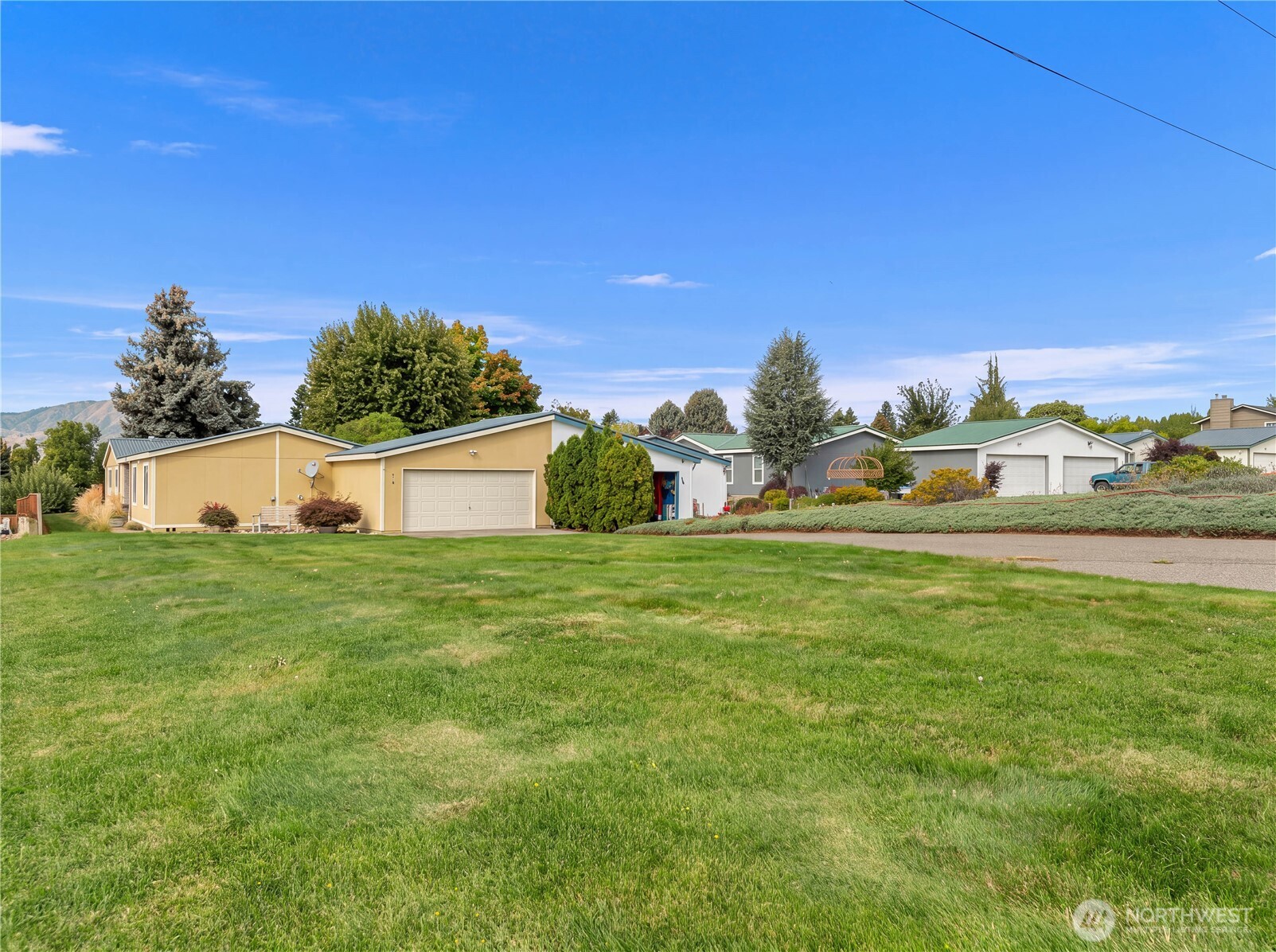 558 Morning View Avenue Property Photo 37