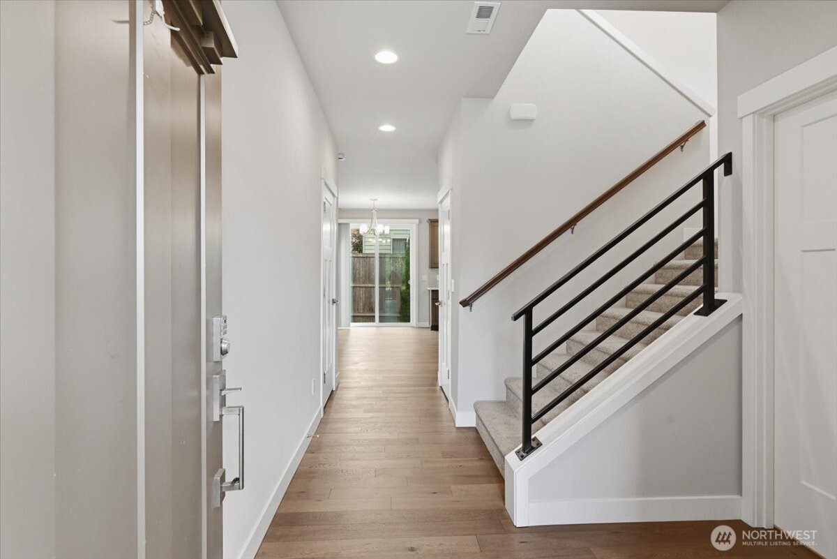 1626 151st Street Property Photo 2