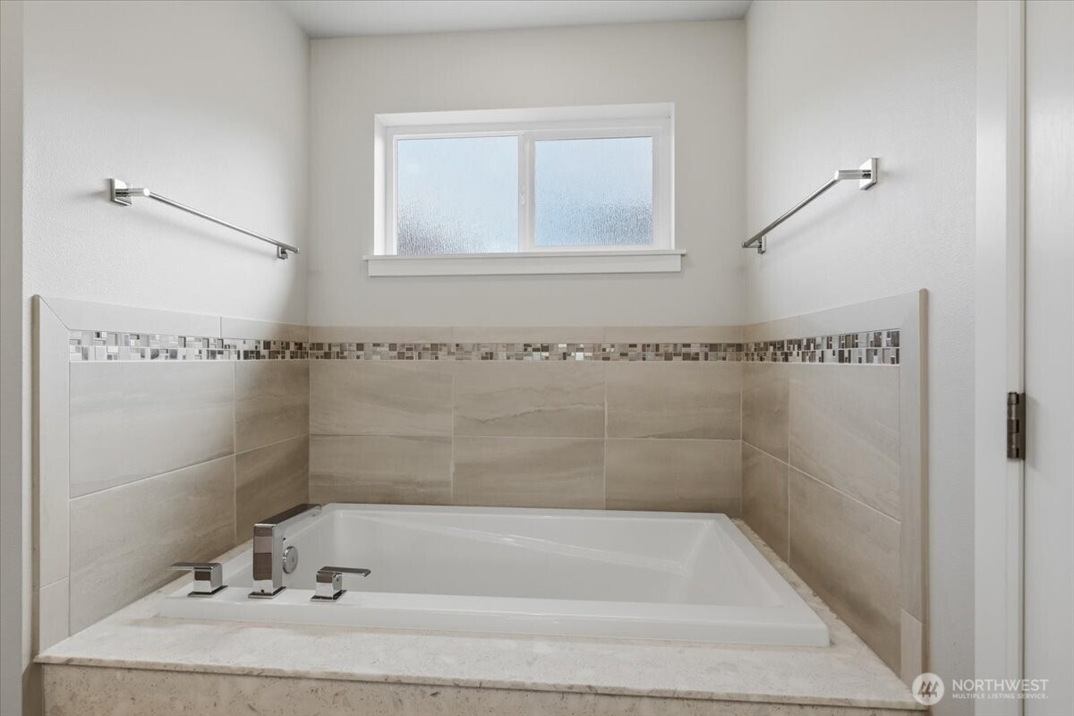 1626 151st Street Property Photo 17