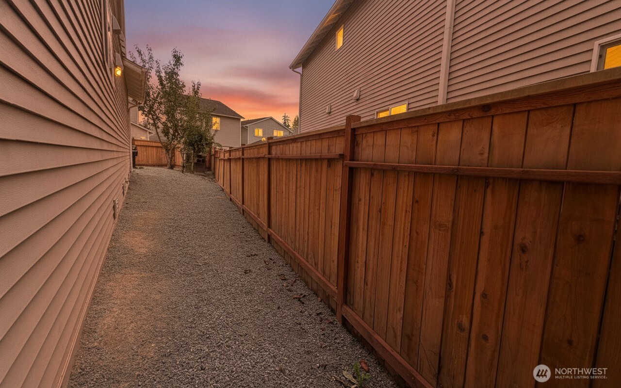 5232 Larrabee Way Property Photo 38