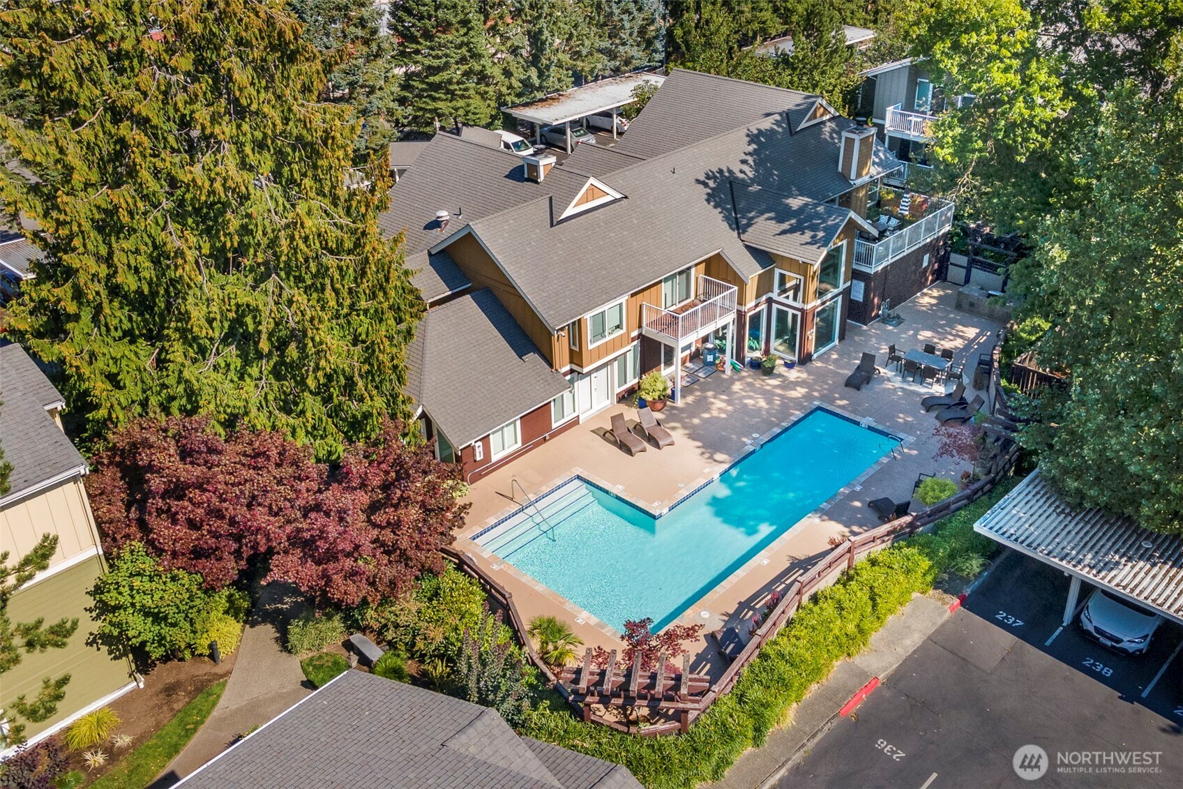 300 N 130th Street 5202 Property Photo 23