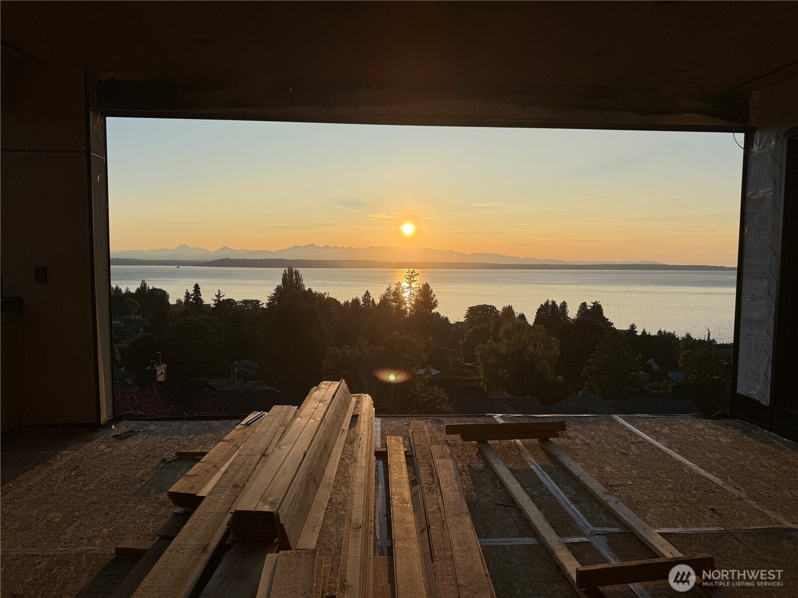 19122 94th Avenue Property Photo 8