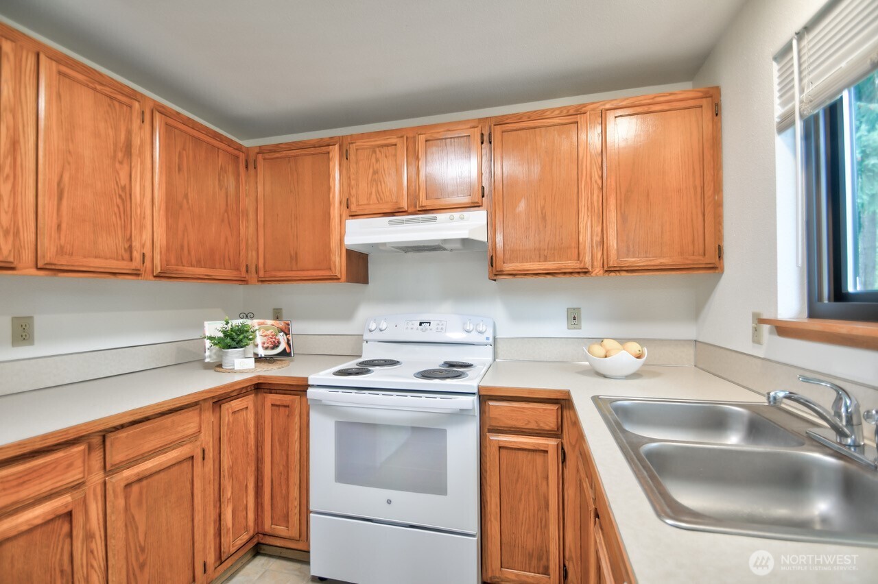 1609 14th Avenue Property Photo 8