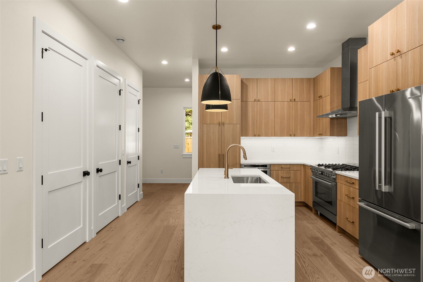 13633 103rd Property Photo 16