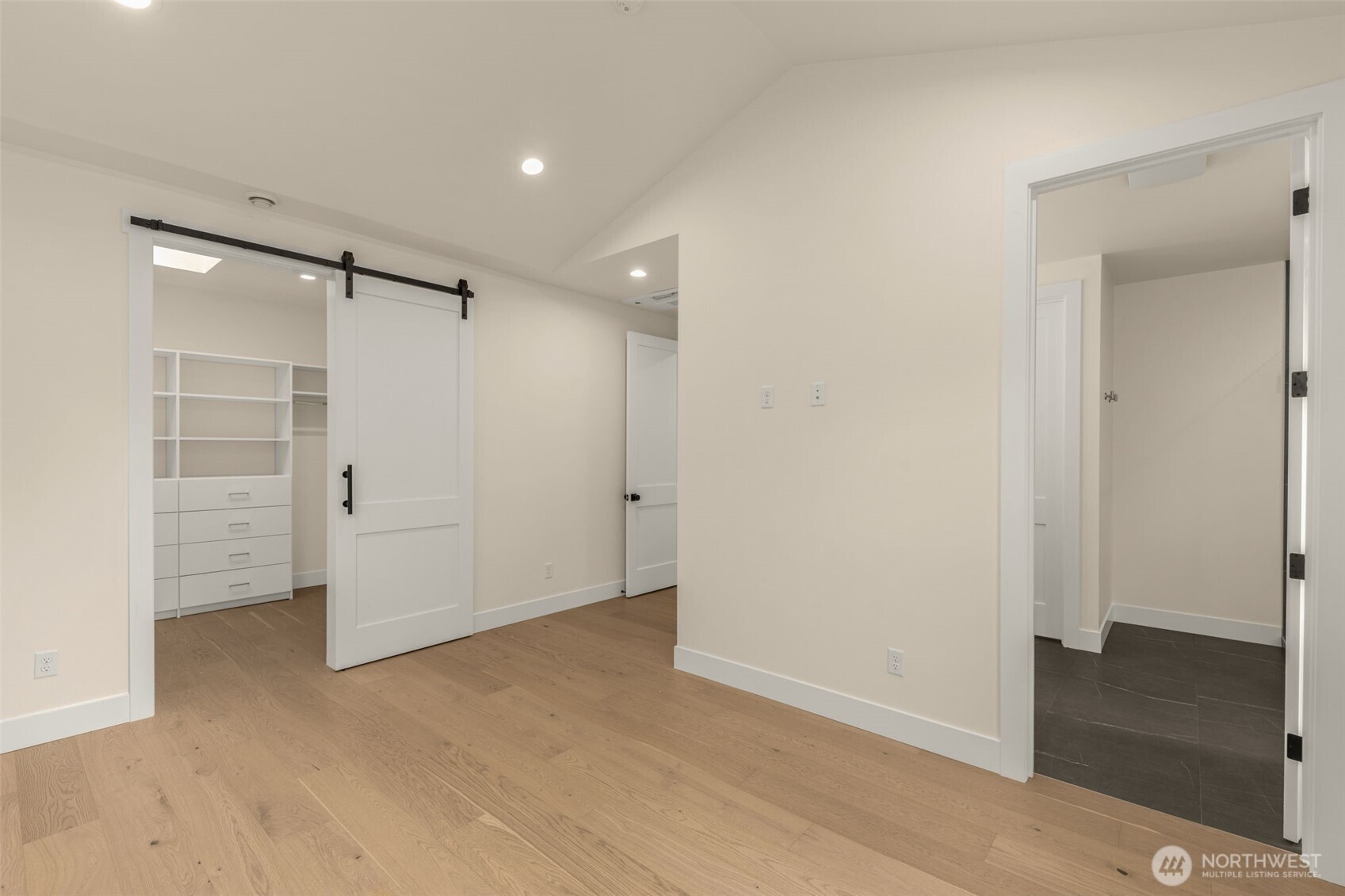 13633 103rd Property Photo 26