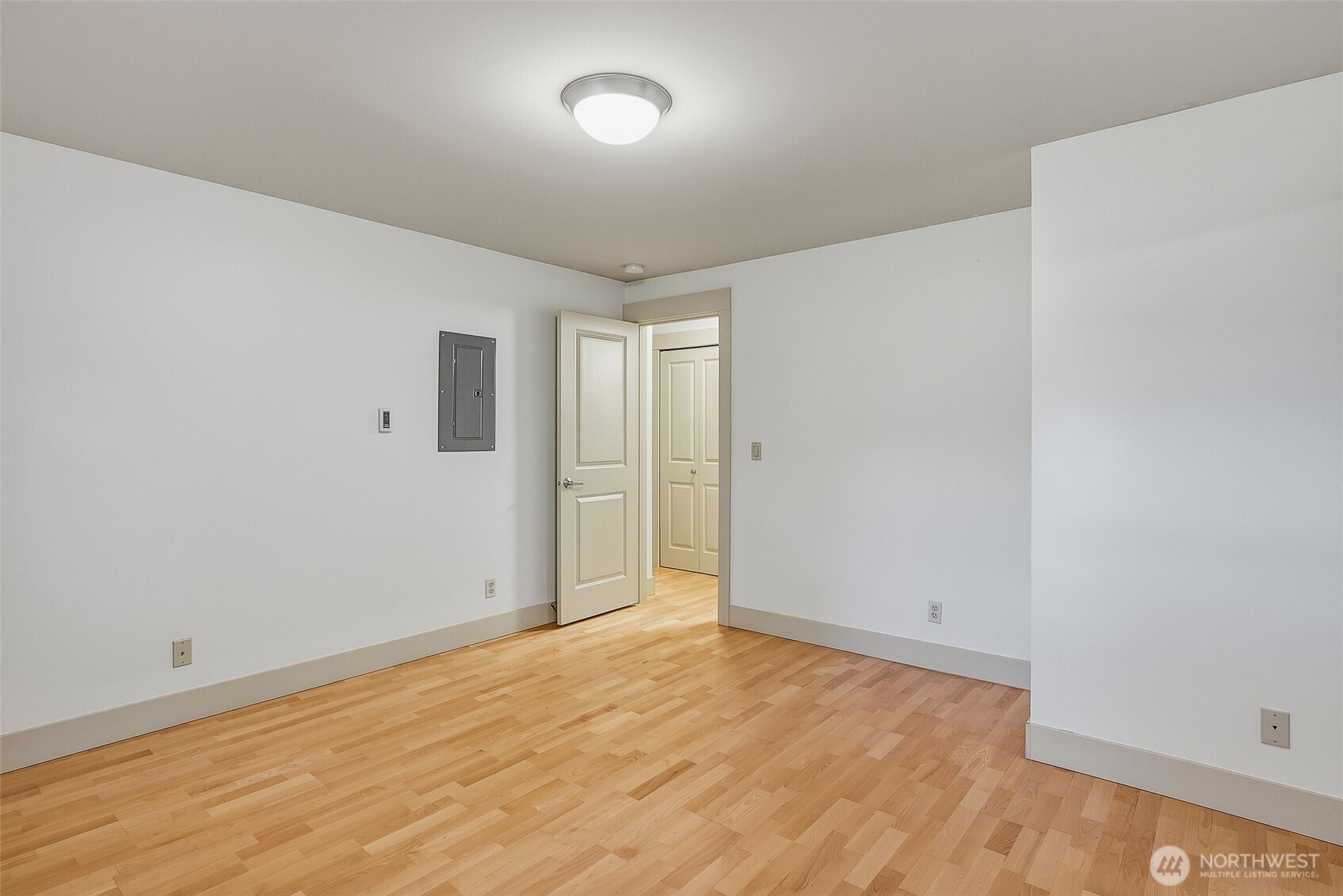22910 90th Avenue E304 Property Photo 19