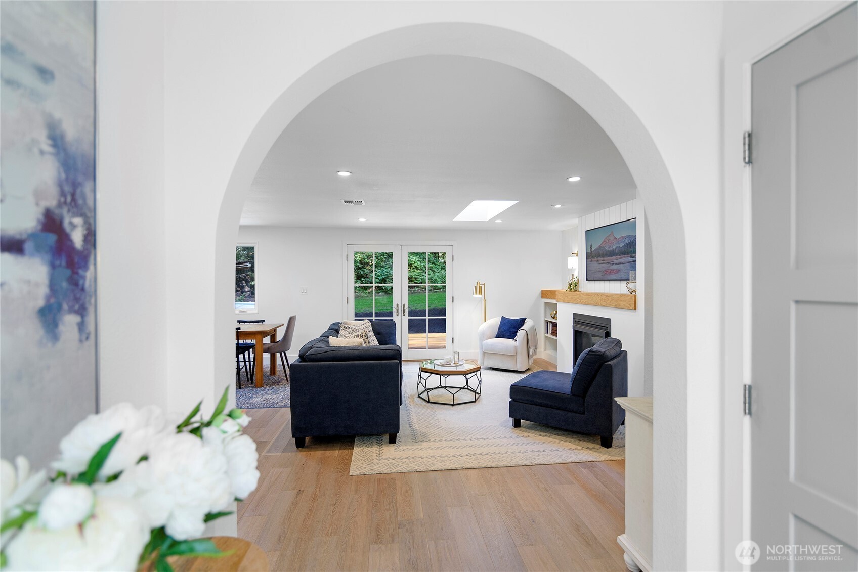 6894 Ne Koura Road Property Photo 7