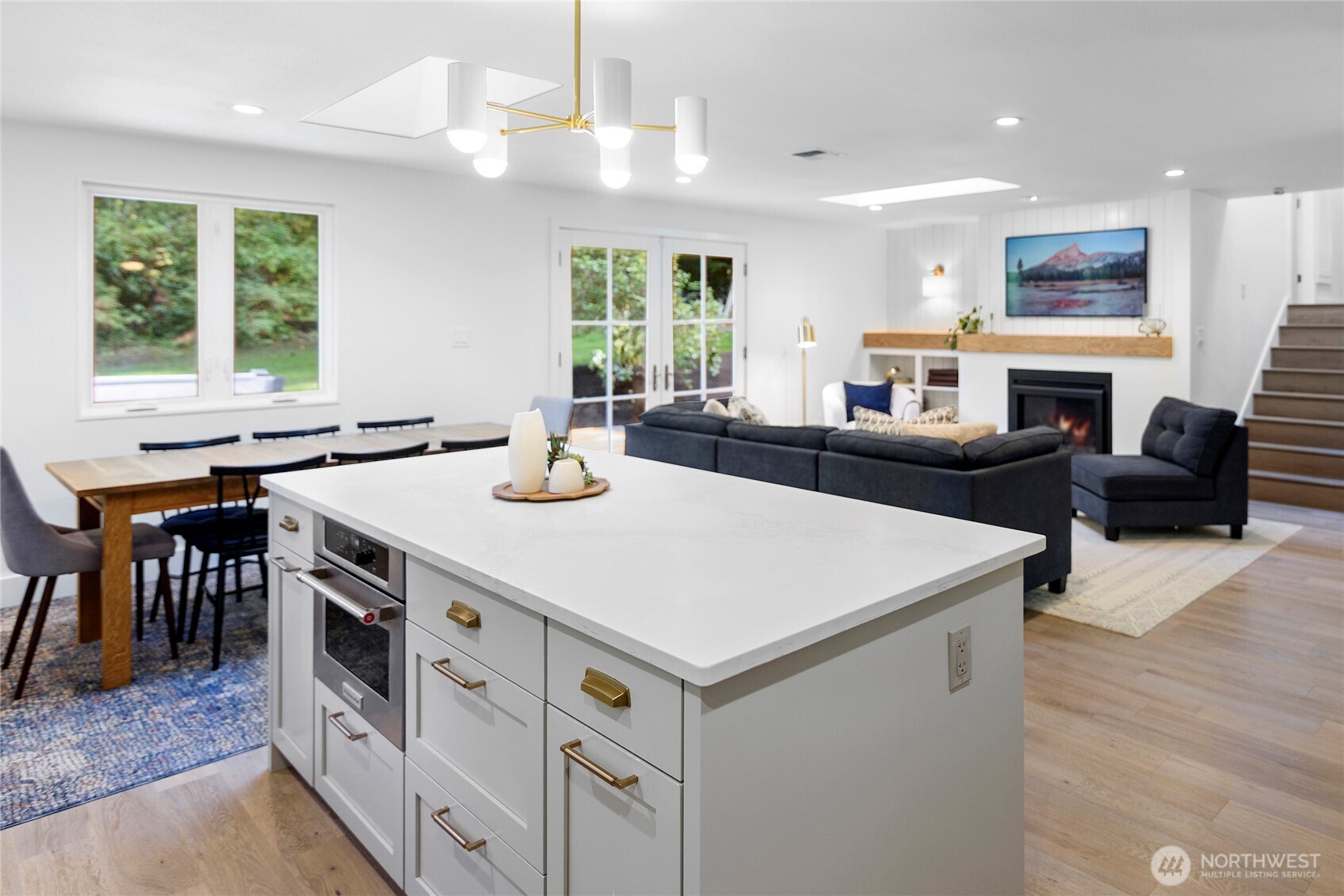 6894 Ne Koura Road Property Photo 12