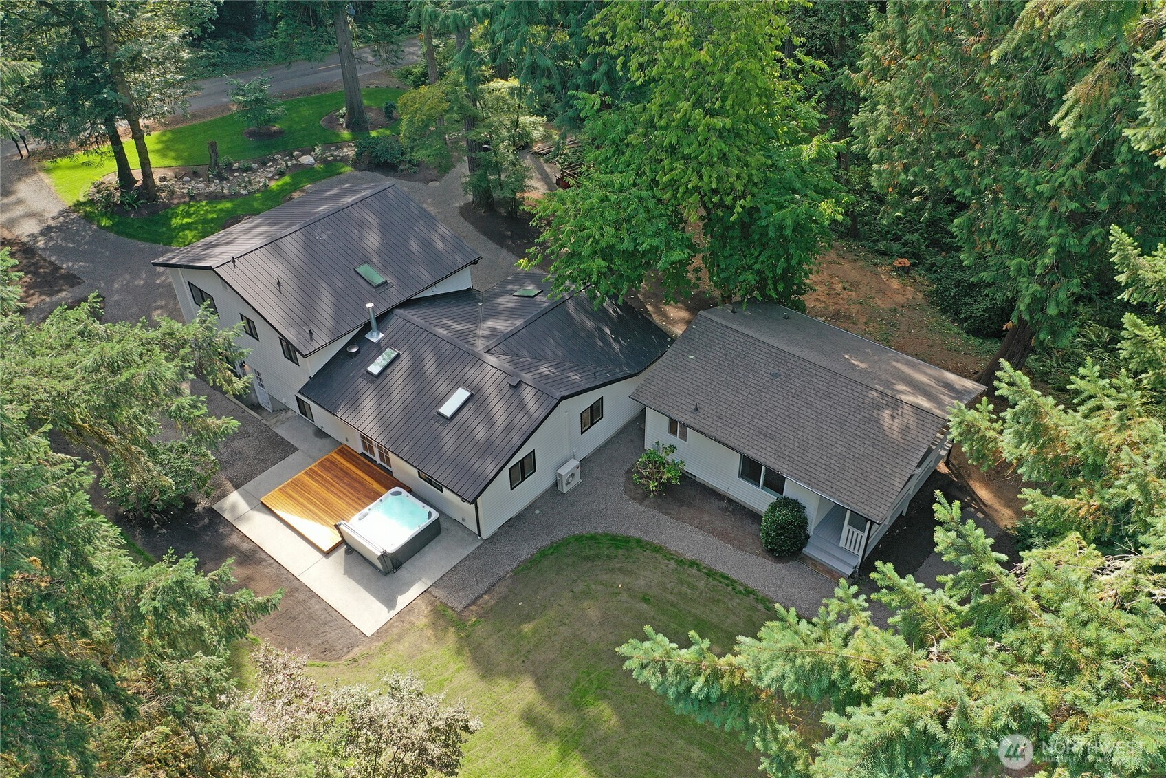 6894 Ne Koura Road Property Photo 35