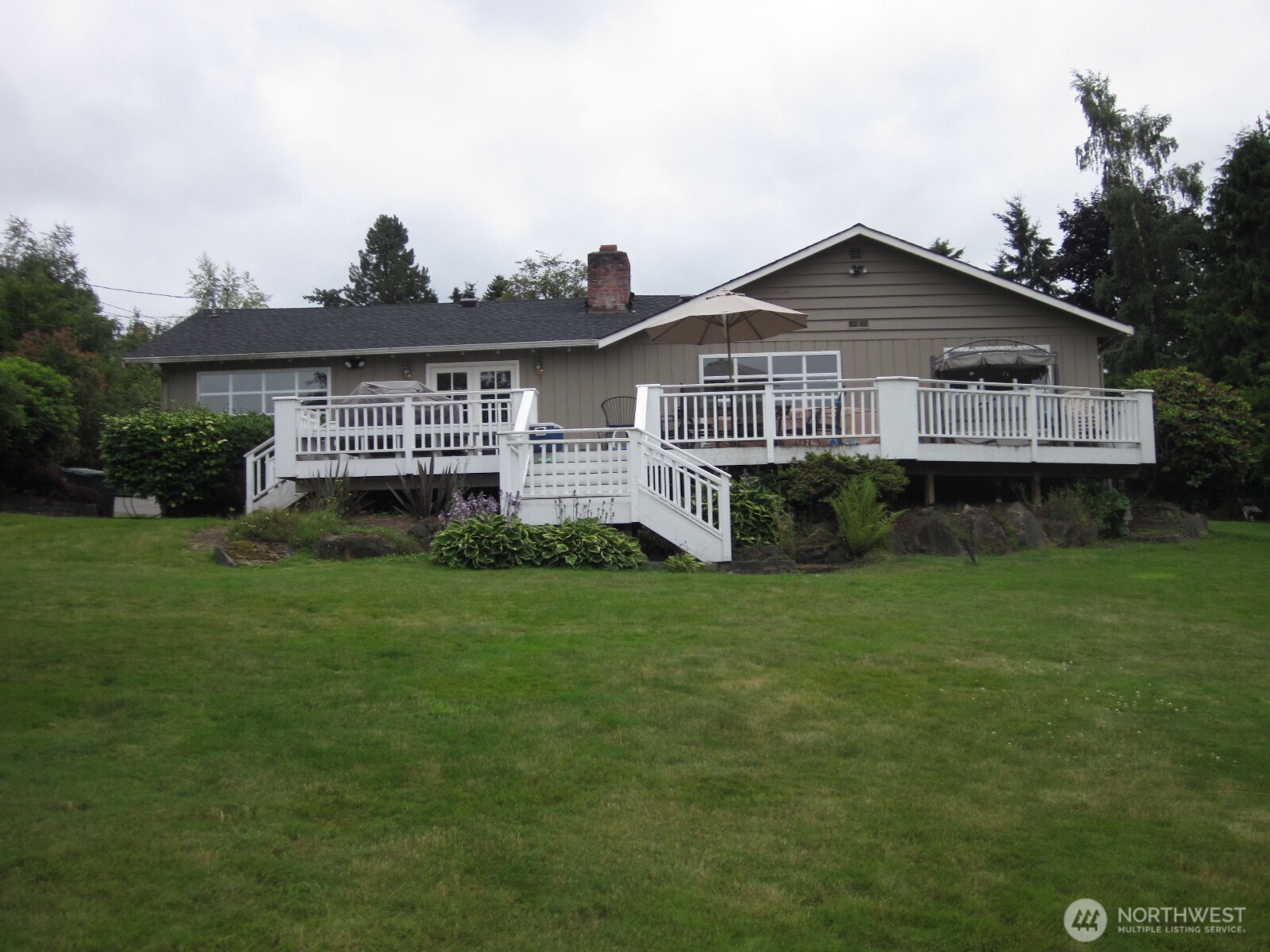8831 NE 28th Street Property Photo 1