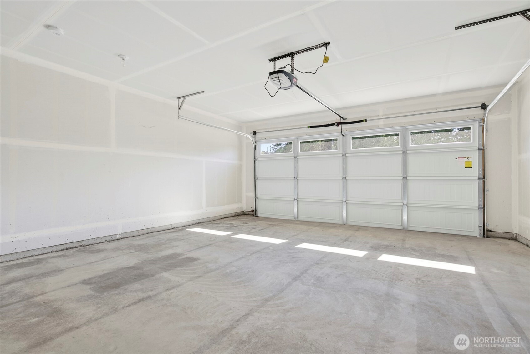 711 Endor Heights Court Property Photo 14