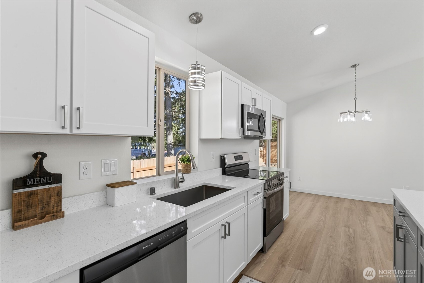 711 Endor Heights Court Property Photo 15