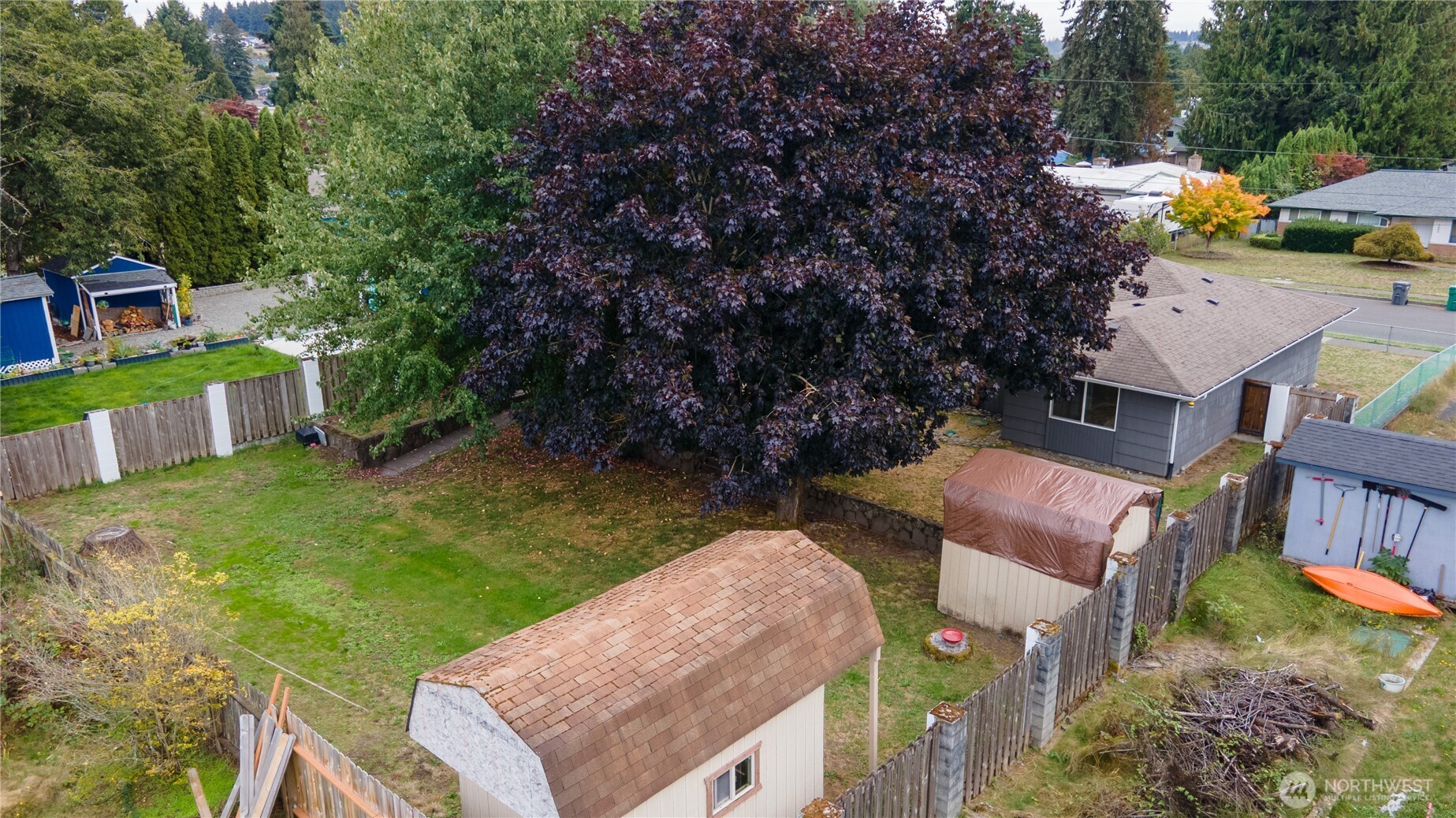 1235 25 Street Property Photo 20