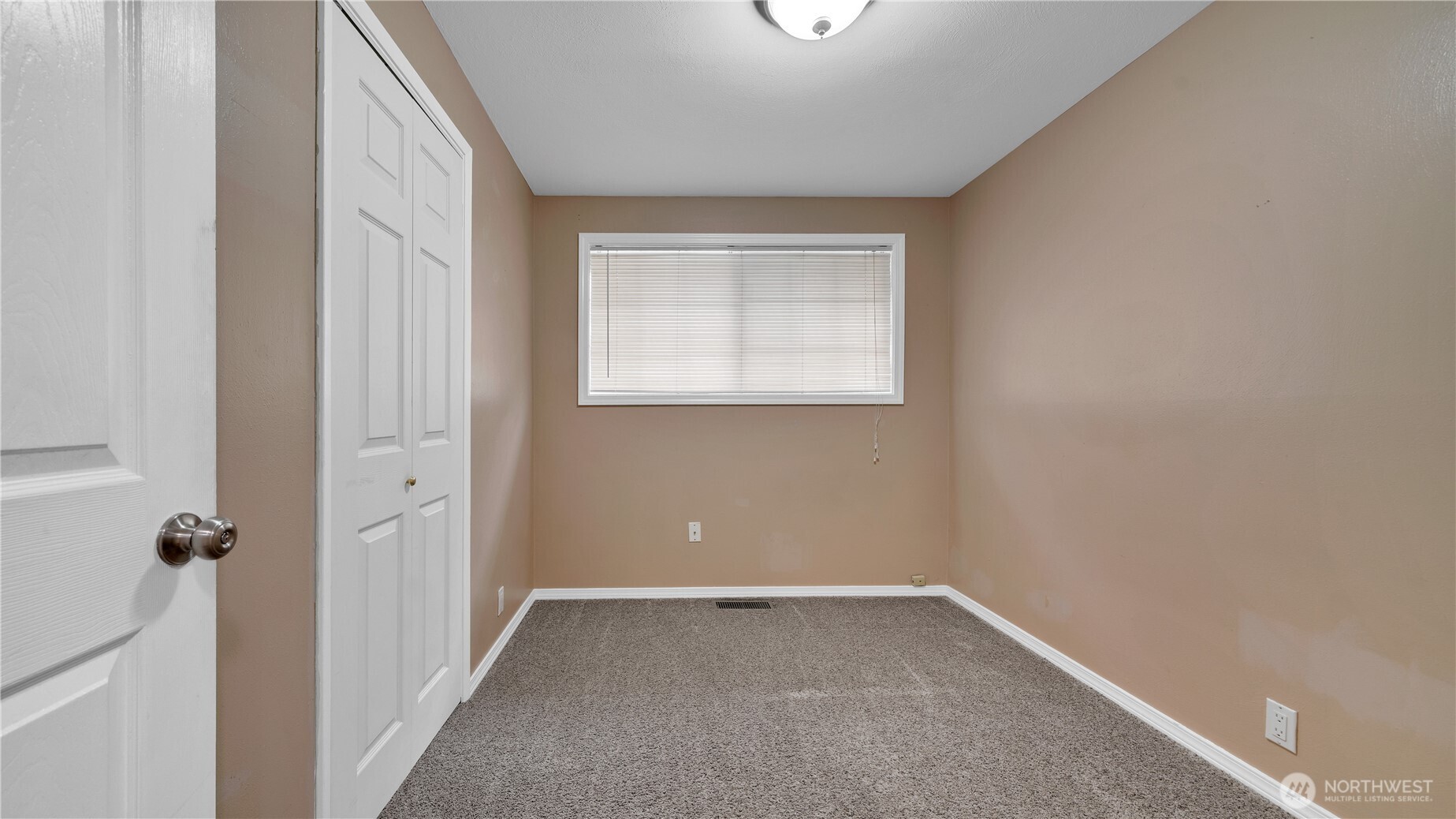 1235 25 Street Property Photo 25