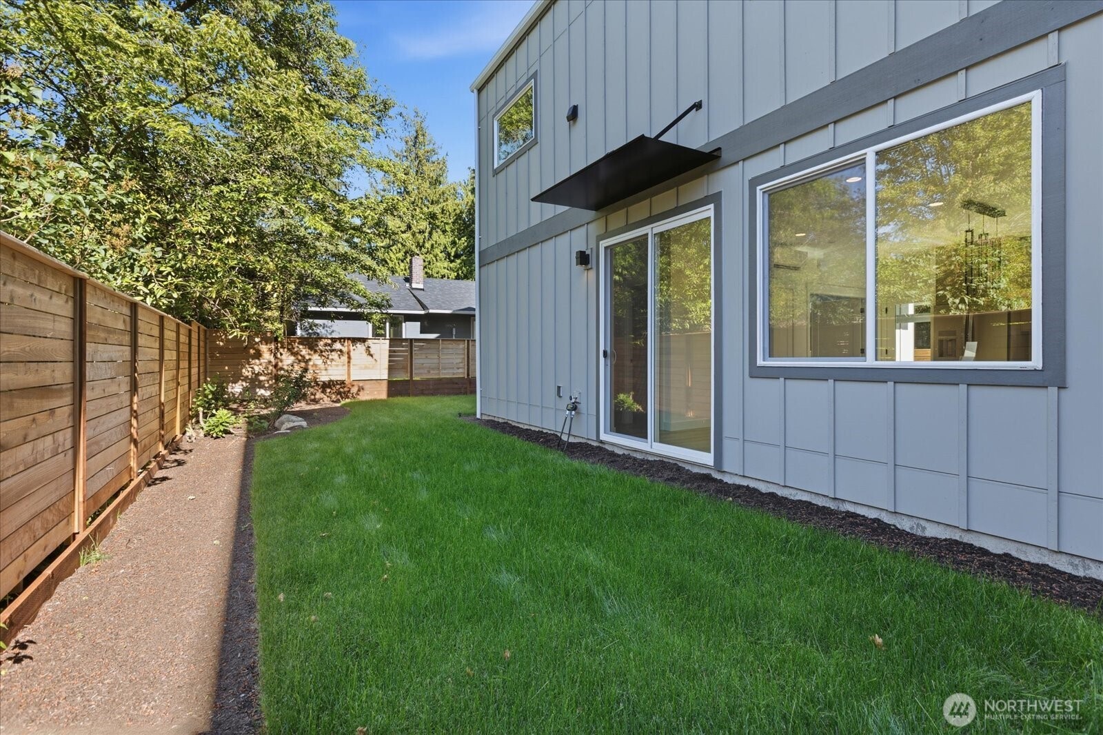 10330 B Ashworth Avenue Property Photo 25