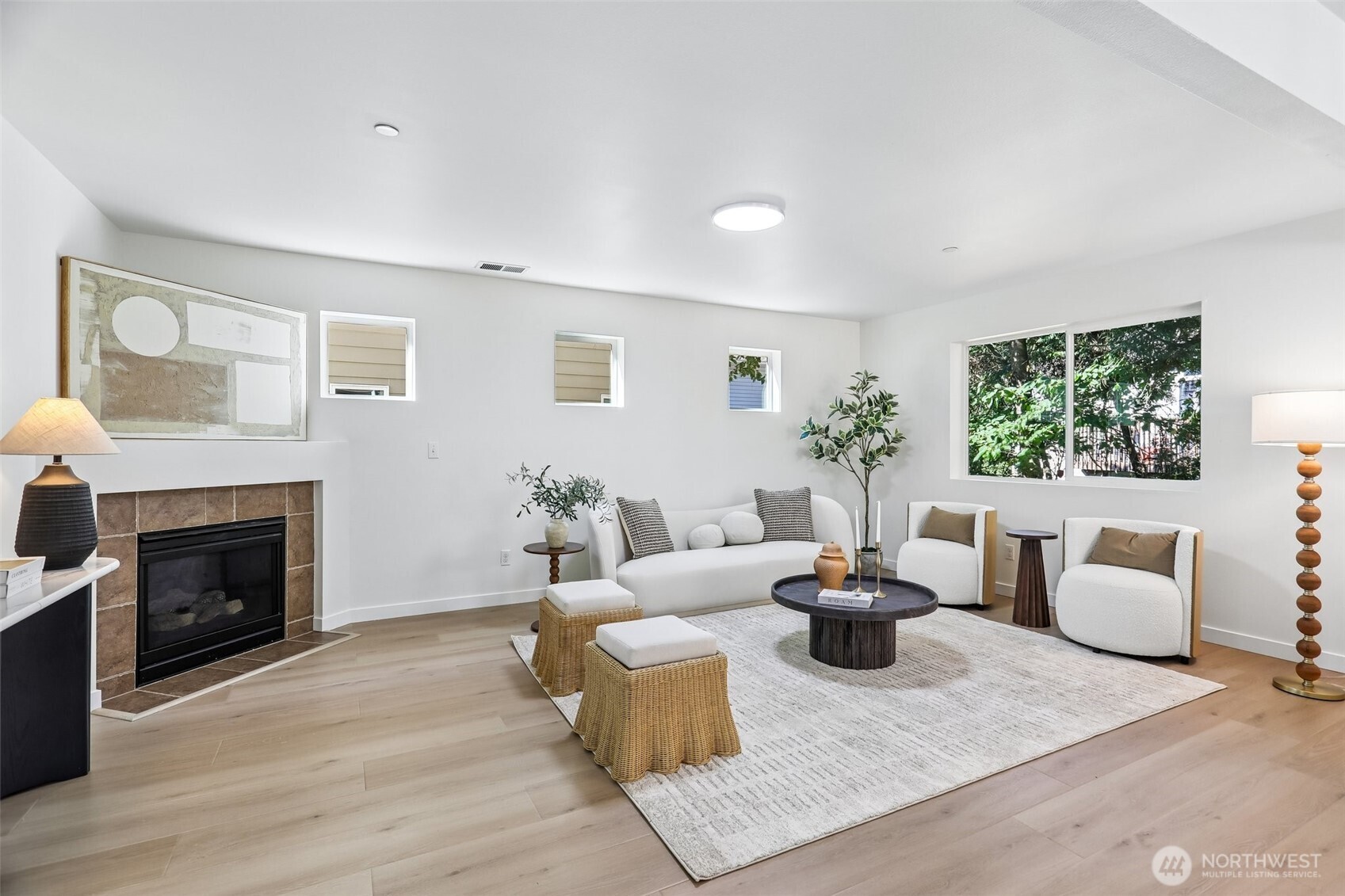18831 18th Place Property Photo 4