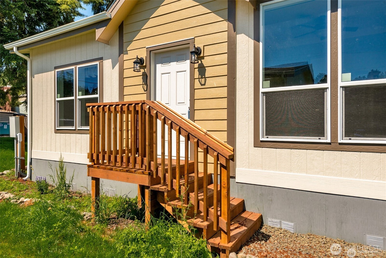 109 Nenant Street Property Photo 2