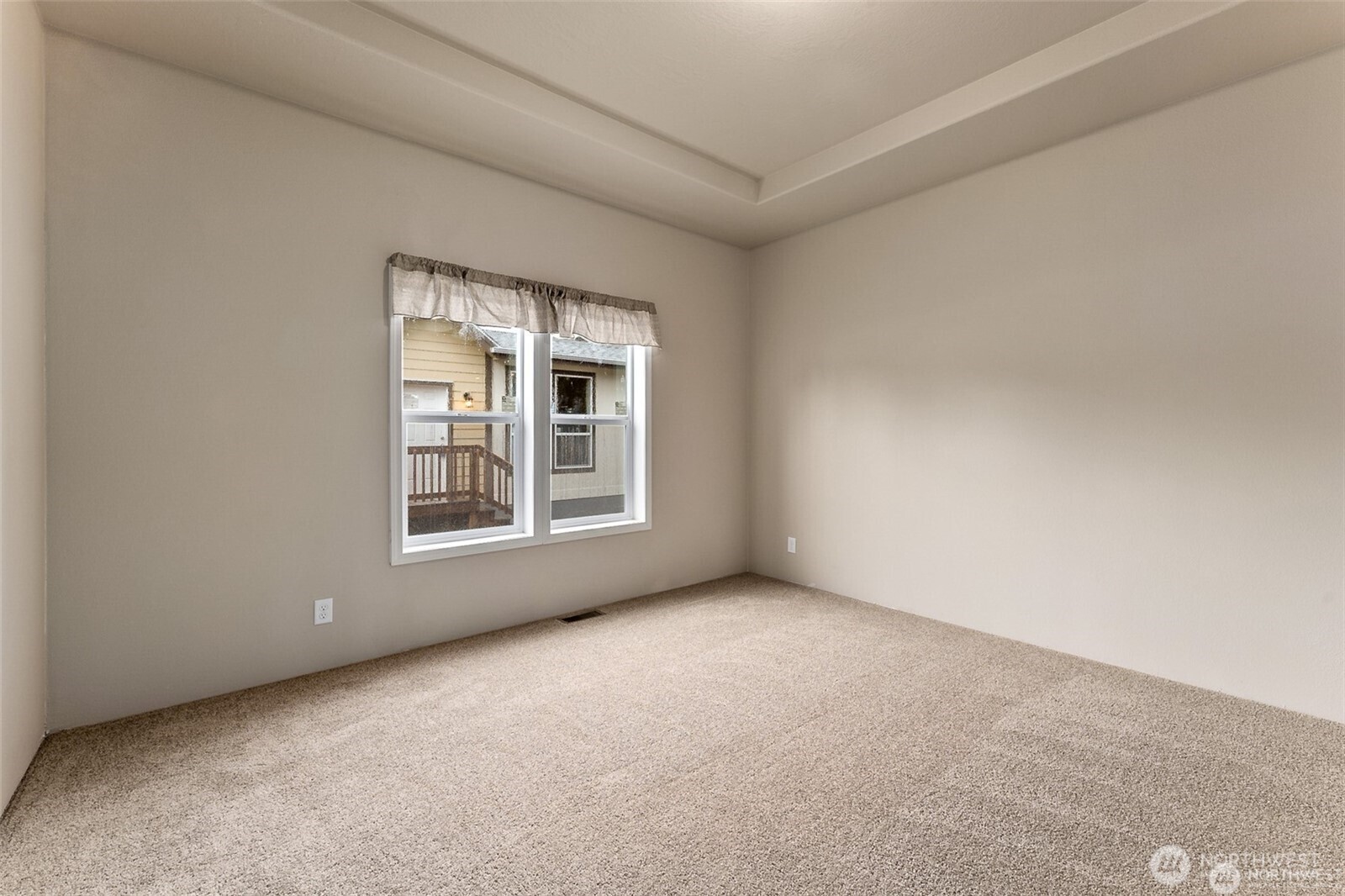 109 Nenant Street Property Photo 11