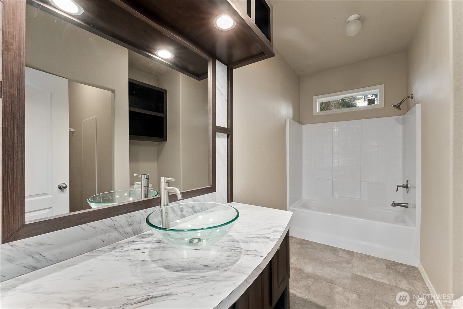 109 Nenant Street Property Photo 13